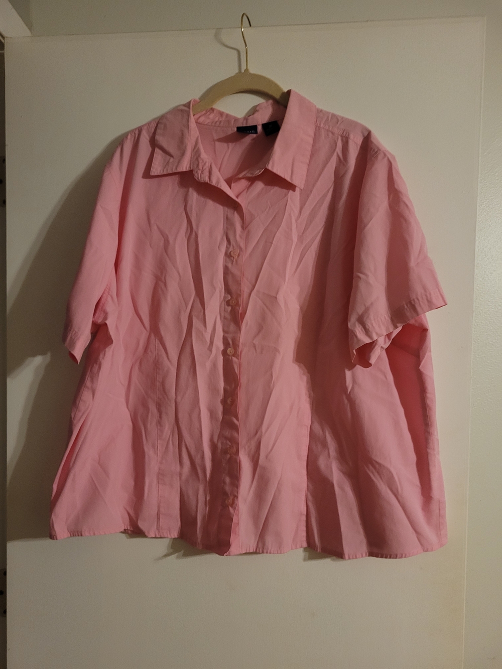 Basic Editions Pink Short-Sleeve Button-Down Shirt